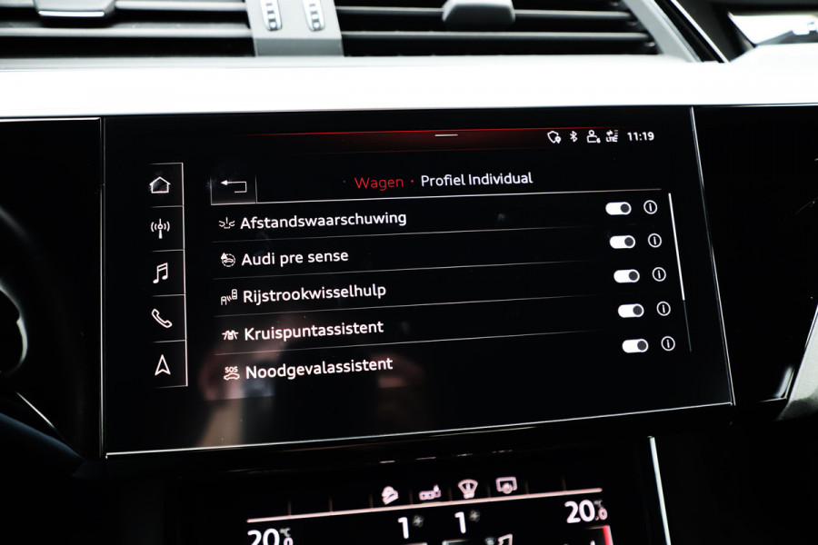 Audi e-tron Sportback 55 S quattro 95 kWh | 408PK | Luchtvering | Head-up | Keyles-go | Sfeerverlichting | B&O | Matrix-led | S-Stoelen | Leder | 2020 Audi e-tron Sportback 55 S quattro 95 kWh | 408PK | Luchtvering | Head-up | Keyles-go | Sfeerverlichting | B&O | Matrix-led | S-Stoelen | Leder | 2020