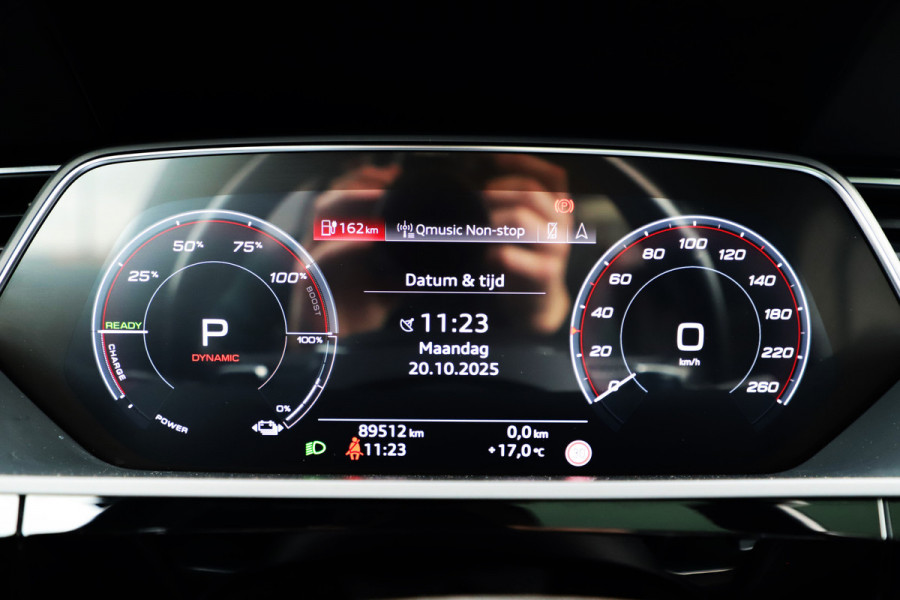 Audi e-tron Sportback 55 S quattro 95 kWh | 408PK | Luchtvering | Head-up | Keyles-go | Sfeerverlichting | B&O | Matrix-led | S-Stoelen | Leder | 2020 Audi e-tron Sportback 55 S quattro 95 kWh | 408PK | Luchtvering | Head-up | Keyles-go | Sfeerverlichting | B&O | Matrix-led | S-Stoelen | Leder | 2020