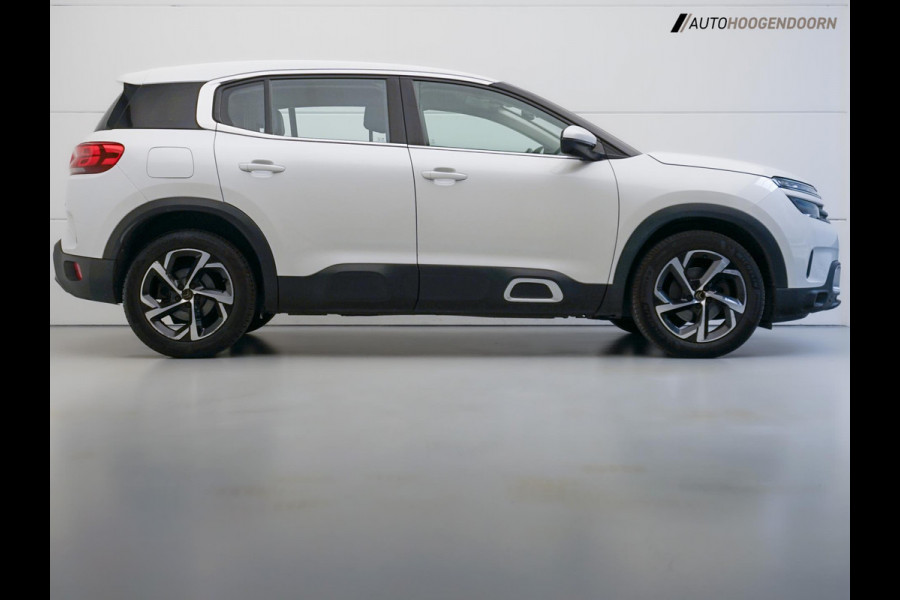 Citroën C5 Aircross 1.2 PureTech C-Series (APPLE CARPLAY,LED,PARELMOER,DIGITAL DISPLAY,CRUISE,PARKEERSENSOR,LM-VELGEN,TOPCONDITIE) Citroën C5 Aircross 1.2 PureTech C-Series (APPLE CARPLAY,LED,PARELMOER,DIGITAL DISPLAY,CRUISE,PARKEERSENSOR,LM-VELGEN,TOPCONDITIE)