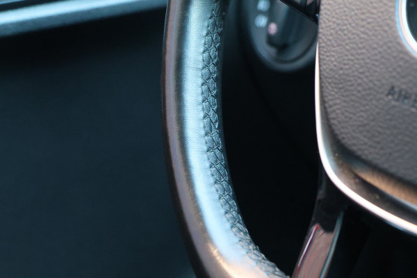 Volkswagen Caddy 2.0 TDI 185 PK DSG | CarPlay | Stoelverwarming | Camera | Navigatie | Climate control | Alarm klasse 4 | PDC  | Nieuwe APK | NAP Logisch