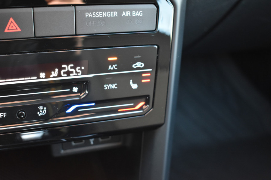 Volkswagen T-Cross 1.0 TSI Life Facelift Automaat/Navi/carplay/btw/stoelverwarming/carplay