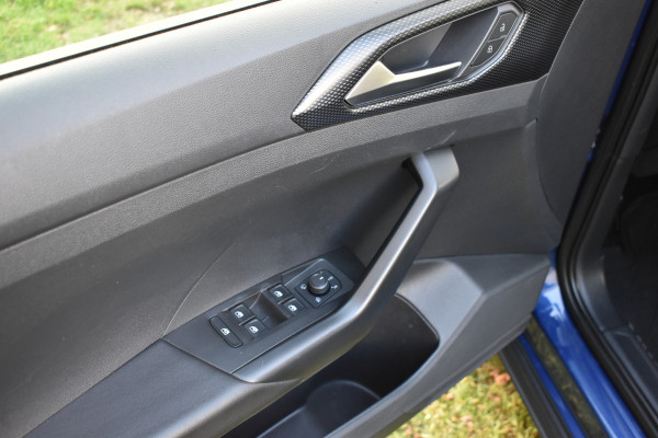 Volkswagen T-Cross 1.0 TSI Life Facelift Automaat/Navi/carplay/btw/stoelverwarming/carplay