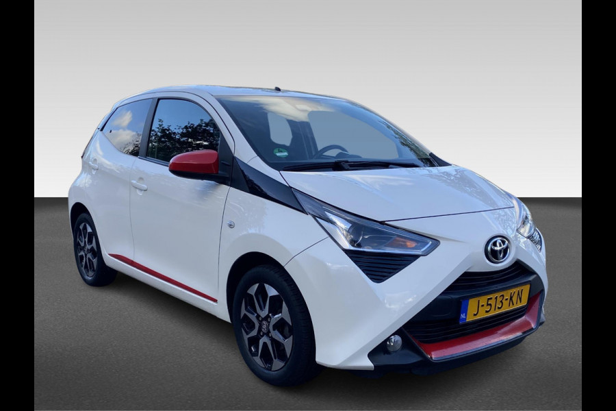 Toyota Aygo 1.0 VVT-i x-joy Toyota Aygo 1.0 VVT-i x-joy