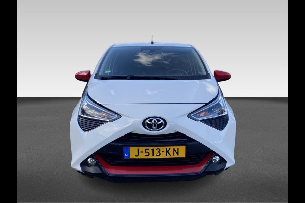 Toyota Aygo 1.0 VVT-i x-joy Toyota Aygo 1.0 VVT-i x-joy
