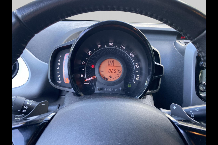 Toyota Aygo 1.0 VVT-i x-joy Toyota Aygo 1.0 VVT-i x-joy