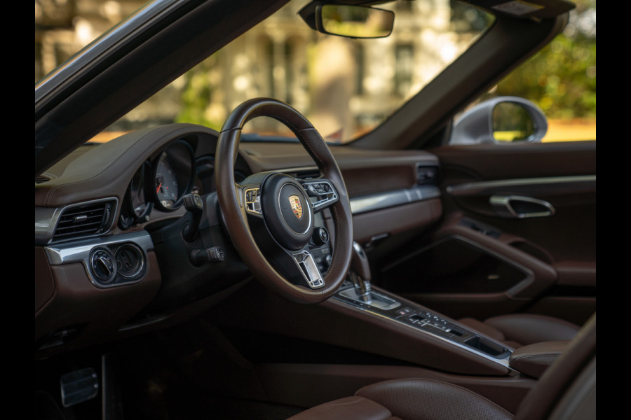 Porsche 911 Cabrio 3.0 Carrera 4S | Adapt. Sportstoelen Plus | Sport Chrono | Adapt. cruise | Stoelventilatie | Bose Porsche 911 Cabrio 3.0 Carrera 4S | Adapt. Sportstoelen Plus | Sport Chrono | Adapt. cruise | Stoelventilatie | Bose