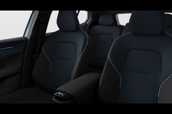 Volvo EX30 272PK Ext. Range Plus Nu van €45.995 Voor €38.495! / Adaptieve Cruise Control/ Dodehoek Detectie / Parkeersensoren voor en achter/ Achteruitrijcamera/ Warmtepomp/ Google Services/