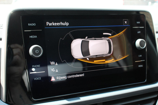 Volkswagen T-Roc 1.5 TSI 150pk DSG Style | Navigatie | Climate Control | Parkeer sensoren | Adaptive Cruise Control | Led | Dab Volkswagen T-Roc 1.5 TSI 150pk DSG Style | Navigatie | Climate Control | Parkeer sensoren | Adaptive Cruise Control | Led | Dab