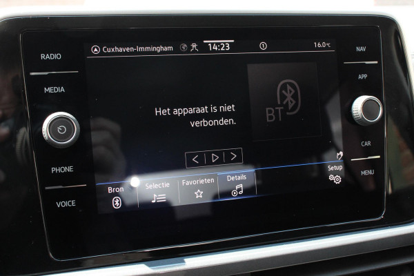 Volkswagen T-Roc 1.5 TSI 150pk DSG Style | Navigatie | Climate Control | Parkeer sensoren | Adaptive Cruise Control | Led | Dab Volkswagen T-Roc 1.5 TSI 150pk DSG Style | Navigatie | Climate Control | Parkeer sensoren | Adaptive Cruise Control | Led | Dab