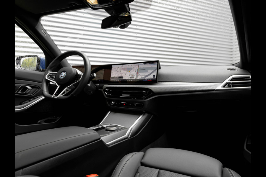 BMW 3 Serie Touring 330e M-Sport - Pano - Trekhaak - ACC - Hifi - Camera