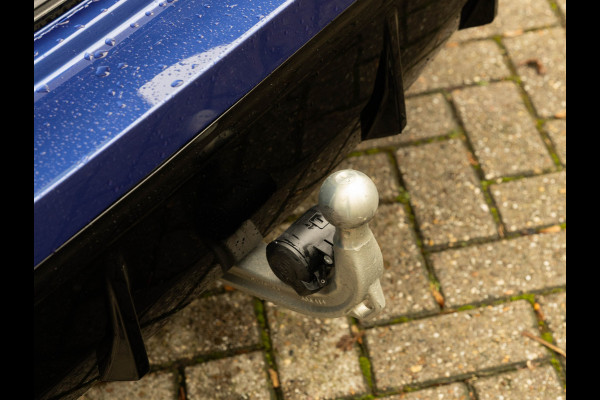 BMW 3 Serie Touring 330e M-Sport - Pano - Trekhaak - ACC - Hifi - Camera