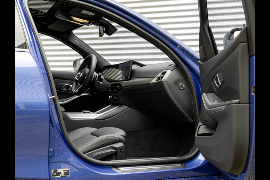 BMW 3 Serie Touring 330e M-Sport - Pano - Trekhaak - ACC - Hifi - Camera
