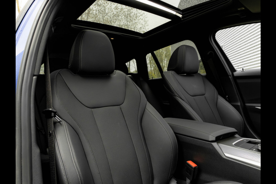 BMW 3 Serie Touring 330e M-Sport - Pano - Trekhaak - ACC - Hifi - Camera