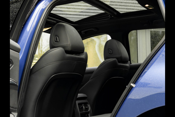 BMW 3 Serie Touring 330e M-Sport - Pano - Trekhaak - ACC - Hifi - Camera