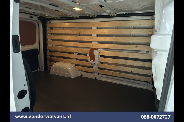 Renault Trafic 2.0 dCi 131pk L2H1 Euro6 Airco | Navigatie | LED | Cruisecontrol | Parkeersensoren Bijrijdersbank, 2500kg trekvermogen