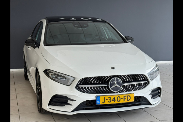 Mercedes-Benz A-Klasse 180 AMG NIGHT Pano|Sfeer|Memory|Dealer Onderhouden Mercedes-Benz A-Klasse 180 AMG NIGHT Pano|Sfeer|Memory|Dealer Onderhouden
