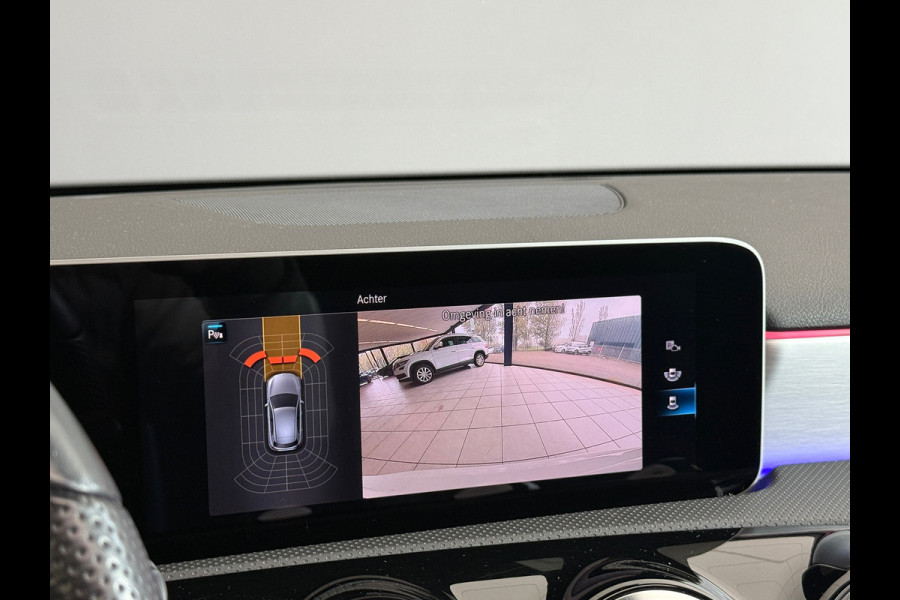 Mercedes-Benz A-Klasse 180 AMG NIGHT Pano|Sfeer|Memory|Dealer Onderhouden Mercedes-Benz A-Klasse 180 AMG NIGHT Pano|Sfeer|Memory|Dealer Onderhouden