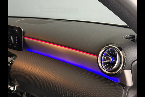 Mercedes-Benz A-Klasse 180 AMG NIGHT Pano|Sfeer|Memory|Dealer Onderhouden Mercedes-Benz A-Klasse 180 AMG NIGHT Pano|Sfeer|Memory|Dealer Onderhouden