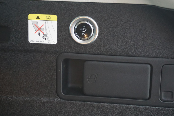 Ford FOCUS Wagon 1.0 EcoB.125PK Hybrid Titanium X Bus./Trekhaak/ Winter+Technologypack.