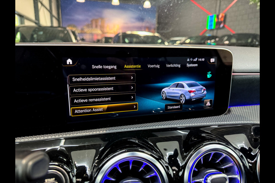 Mercedes-Benz A-Klasse A200 AMG Limousine | Memory|Night-pakket|Keyless|Multibeam