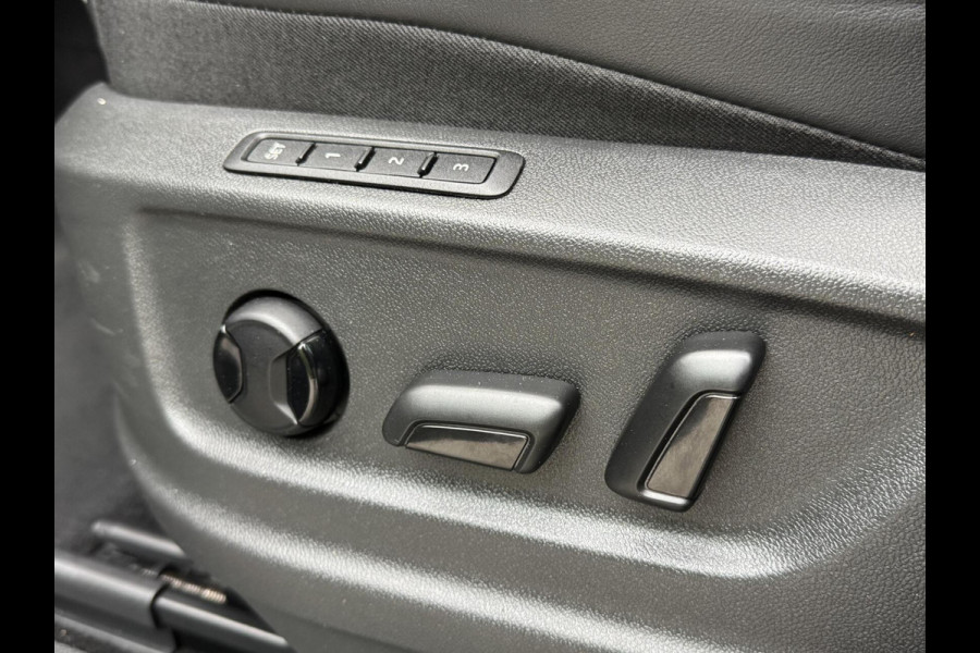 Škoda Kodiaq 1.5 TSI Sportline Automaat | Panoramadak | ACC adaptieve cruise control | 20 inch lichtmetalen velgen | Dodehoek detectie | LED Škoda Kodiaq 1.5 TSI Sportline Automaat | Panoramadak | ACC adaptieve cruise control | 20 inch lichtmetalen velgen | Dodehoek detectie | LED