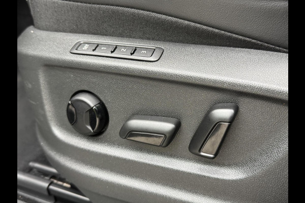 Škoda Kodiaq 1.5 TSI Sportline Automaat | Panoramadak | ACC adaptieve cruise control | 20 inch lichtmetalen velgen | Dodehoek detectie | LED Škoda Kodiaq 1.5 TSI Sportline Automaat | Panoramadak | ACC adaptieve cruise control | 20 inch lichtmetalen velgen | Dodehoek detectie | LED