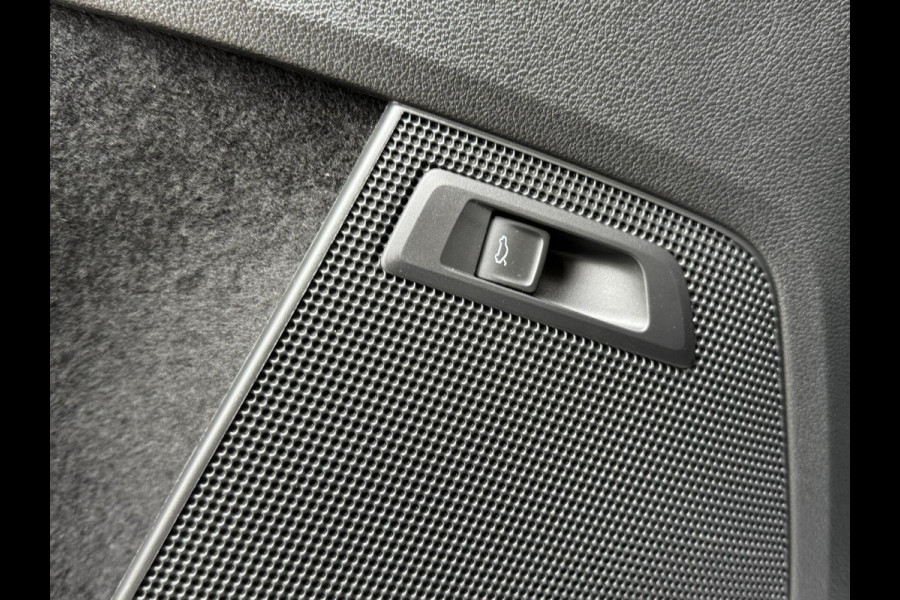 Škoda Kodiaq 1.5 TSI Sportline Automaat | Panoramadak | ACC adaptieve cruise control | 20 inch lichtmetalen velgen | Dodehoek detectie | LED Škoda Kodiaq 1.5 TSI Sportline Automaat | Panoramadak | ACC adaptieve cruise control | 20 inch lichtmetalen velgen | Dodehoek detectie | LED