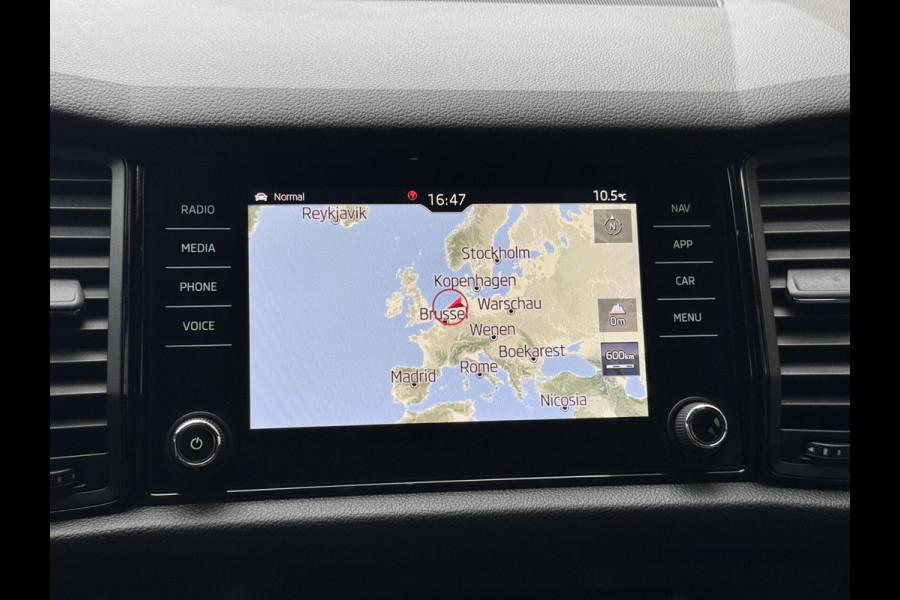 Škoda Kodiaq 1.5 TSI Sportline Automaat | Panoramadak | ACC adaptieve cruise control | 20 inch lichtmetalen velgen | Dodehoek detectie | LED Škoda Kodiaq 1.5 TSI Sportline Automaat | Panoramadak | ACC adaptieve cruise control | 20 inch lichtmetalen velgen | Dodehoek detectie | LED