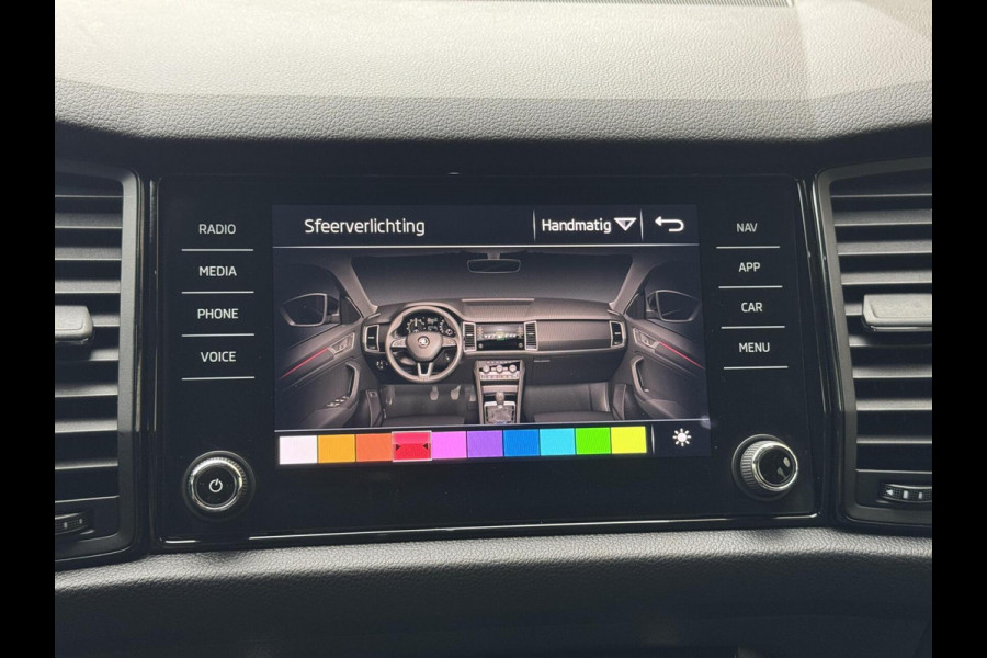 Škoda Kodiaq 1.5 TSI Sportline Automaat | Panoramadak | ACC adaptieve cruise control | 20 inch lichtmetalen velgen | Dodehoek detectie | LED Škoda Kodiaq 1.5 TSI Sportline Automaat | Panoramadak | ACC adaptieve cruise control | 20 inch lichtmetalen velgen | Dodehoek detectie | LED