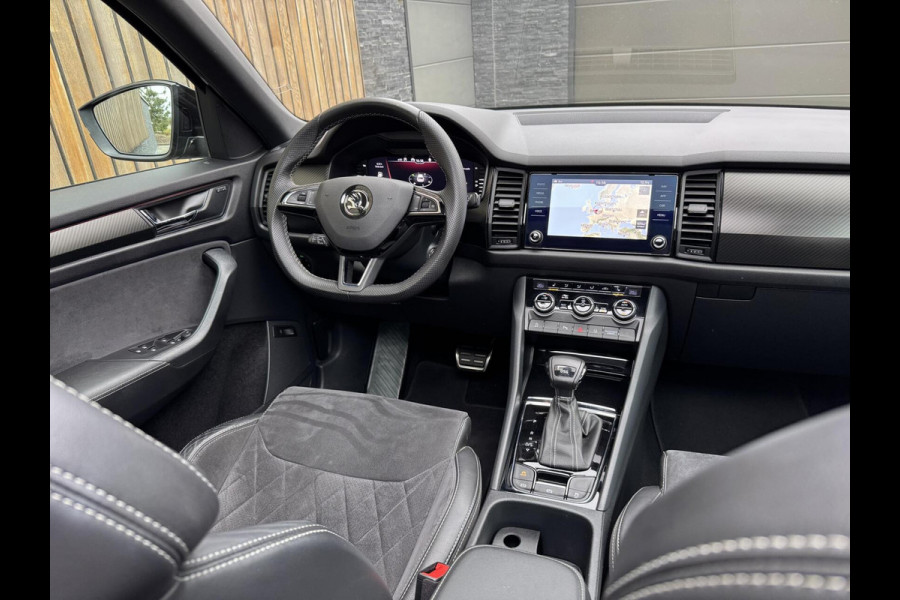 Škoda Kodiaq 1.5 TSI Sportline Automaat | Panoramadak | ACC adaptieve cruise control | 20 inch lichtmetalen velgen | Dodehoek detectie | LED Škoda Kodiaq 1.5 TSI Sportline Automaat | Panoramadak | ACC adaptieve cruise control | 20 inch lichtmetalen velgen | Dodehoek detectie | LED