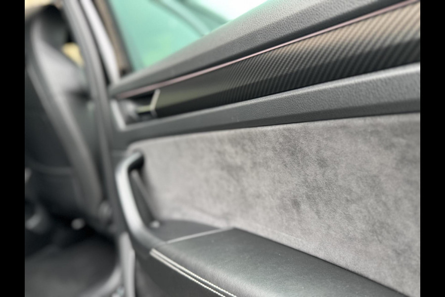 Škoda Kodiaq 1.5 TSI Sportline Automaat | Panoramadak | ACC adaptieve cruise control | 20 inch lichtmetalen velgen | Dodehoek detectie | LED Škoda Kodiaq 1.5 TSI Sportline Automaat | Panoramadak | ACC adaptieve cruise control | 20 inch lichtmetalen velgen | Dodehoek detectie | LED