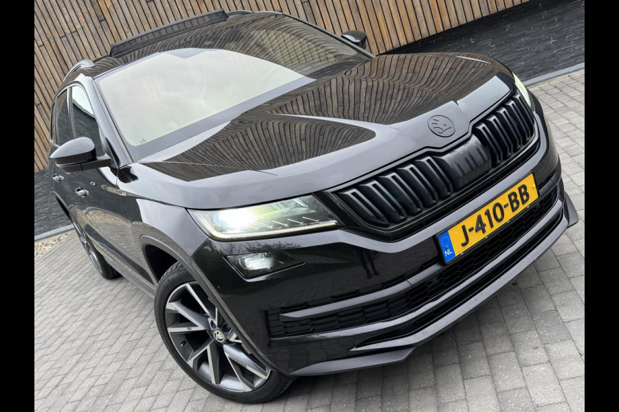 Škoda Kodiaq 1.5 TSI Sportline Automaat | Panoramadak | ACC adaptieve cruise control | 20 inch lichtmetalen velgen | Dodehoek detectie | LED Škoda Kodiaq 1.5 TSI Sportline Automaat | Panoramadak | ACC adaptieve cruise control | 20 inch lichtmetalen velgen | Dodehoek detectie | LED