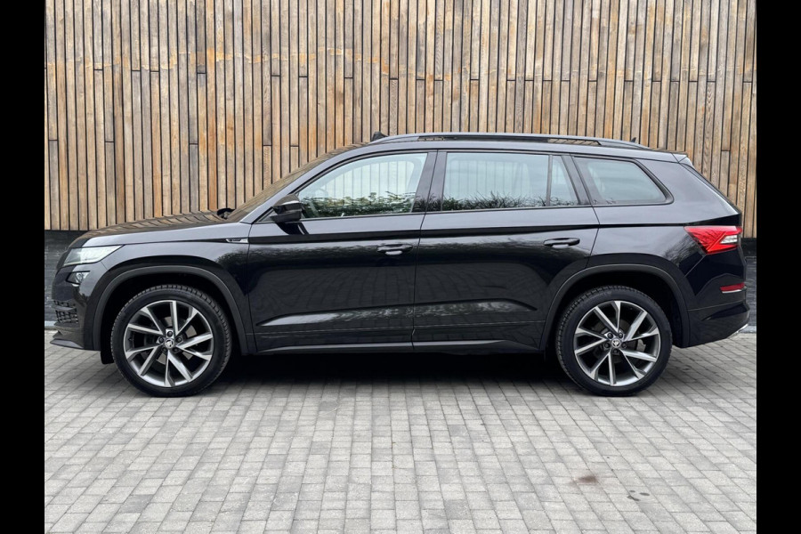 Škoda Kodiaq 1.5 TSI Sportline Automaat | Panoramadak | ACC adaptieve cruise control | 20 inch lichtmetalen velgen | Dodehoek detectie | LED Škoda Kodiaq 1.5 TSI Sportline Automaat | Panoramadak | ACC adaptieve cruise control | 20 inch lichtmetalen velgen | Dodehoek detectie | LED