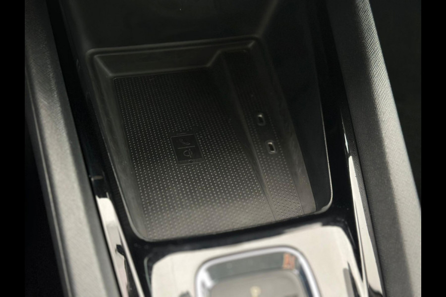 Škoda Octavia Combi 1.4 TSI iV PHEV Business Edition PLUS , achteruitrijcamera, stoelverwarming, 18 inch, digitaal cocpit Škoda Octavia Combi 1.4 TSI iV PHEV Business Edition PLUS , achteruitrijcamera, stoelverwarming, 18 inch, digitaal cocpit