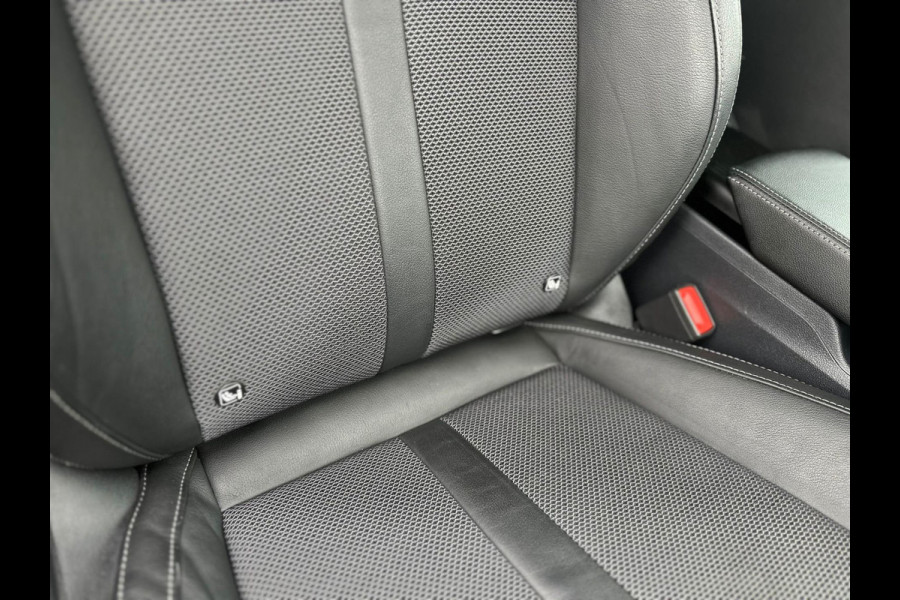 Škoda Octavia Combi 1.4 TSI iV PHEV Business Edition PLUS , achteruitrijcamera, stoelverwarming, 18 inch, digitaal cocpit Škoda Octavia Combi 1.4 TSI iV PHEV Business Edition PLUS , achteruitrijcamera, stoelverwarming, 18 inch, digitaal cocpit