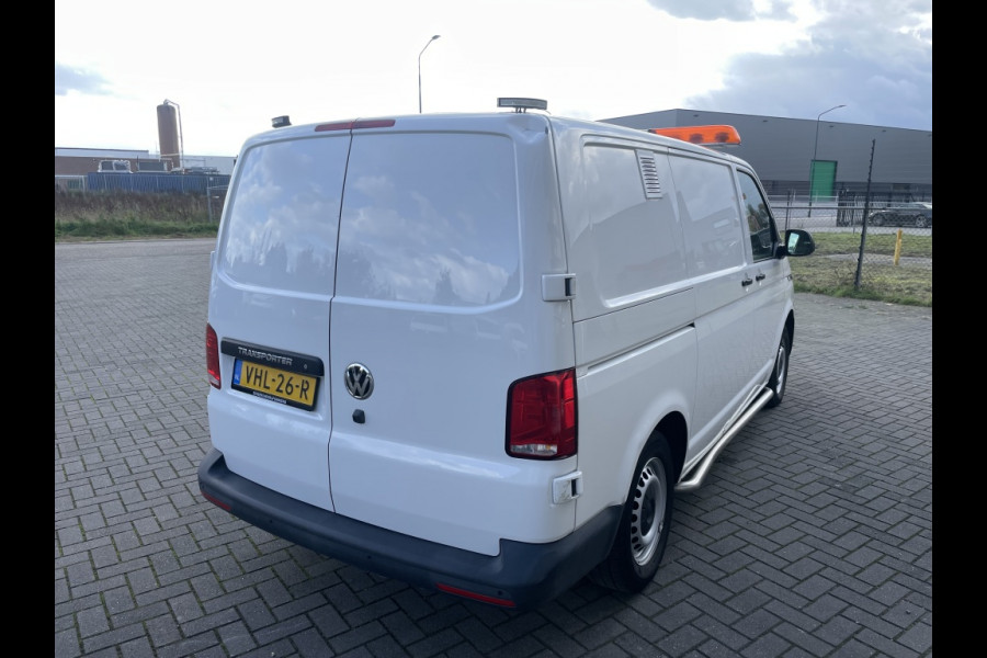 Volkswagen Transporter 2.0 TDI 150PK DSG Dierenvervoer