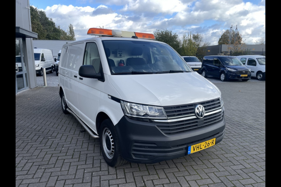 Volkswagen Transporter 2.0 TDI 150PK DSG Dierenvervoer