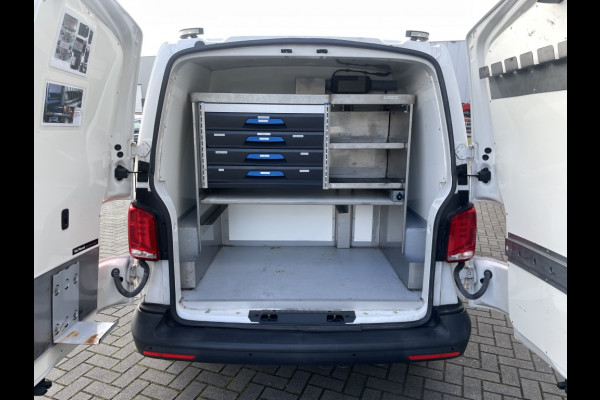 Volkswagen Transporter 2.0 TDI 150PK DSG Dierenvervoer