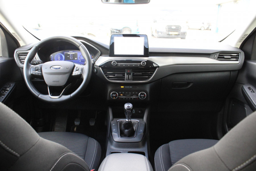 Ford Kuga 1.5 EcoBoost Titanium X | Trekhaak 1800KG | Stoel + Stuurverwarming | Cruise Control | Navigatie | Climate Control | Ford Kuga 1.5 EcoBoost Titanium X | Trekhaak 1800KG | Stoel + Stuurverwarming | Cruise Control | Navigatie | Climate Control |