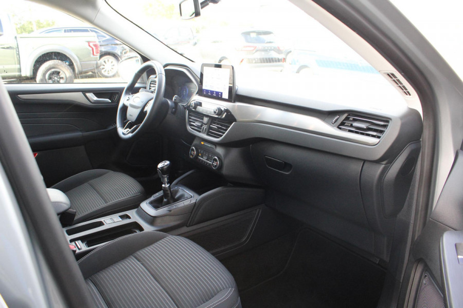 Ford Kuga 1.5 EcoBoost Titanium X | Trekhaak 1800KG | Stoel + Stuurverwarming | Cruise Control | Navigatie | Climate Control | Ford Kuga 1.5 EcoBoost Titanium X | Trekhaak 1800KG | Stoel + Stuurverwarming | Cruise Control | Navigatie | Climate Control |