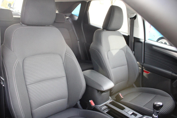 Ford Kuga 1.5 EcoBoost Titanium X | Trekhaak 1800KG | Stoel + Stuurverwarming | Cruise Control | Navigatie | Climate Control | Ford Kuga 1.5 EcoBoost Titanium X | Trekhaak 1800KG | Stoel + Stuurverwarming | Cruise Control | Navigatie | Climate Control |