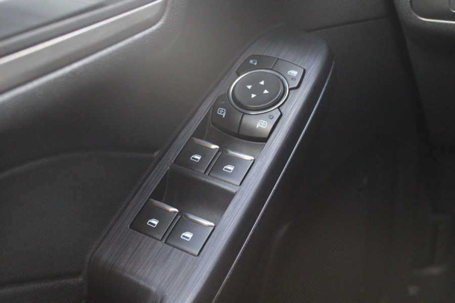 Ford Kuga 1.5 EcoBoost Titanium X | Trekhaak 1800KG | Stoel + Stuurverwarming | Cruise Control | Navigatie | Climate Control | Ford Kuga 1.5 EcoBoost Titanium X | Trekhaak 1800KG | Stoel + Stuurverwarming | Cruise Control | Navigatie | Climate Control |