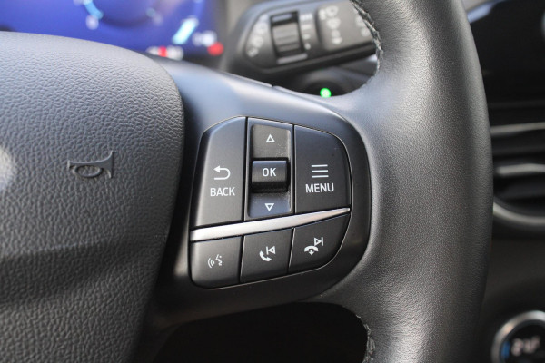 Ford Kuga 1.5 EcoBoost Titanium X | Trekhaak 1800KG | Stoel + Stuurverwarming | Cruise Control | Navigatie | Climate Control | Ford Kuga 1.5 EcoBoost Titanium X | Trekhaak 1800KG | Stoel + Stuurverwarming | Cruise Control | Navigatie | Climate Control |