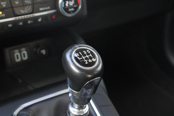 Ford Kuga 1.5 EcoBoost Titanium X | Trekhaak 1800KG | Stoel + Stuurverwarming | Cruise Control | Navigatie | Climate Control | Ford Kuga 1.5 EcoBoost Titanium X | Trekhaak 1800KG | Stoel + Stuurverwarming | Cruise Control | Navigatie | Climate Control |