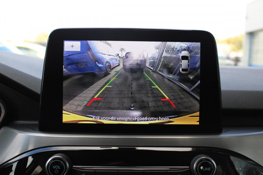 Ford Kuga 1.5 EcoBoost Titanium X | Trekhaak 1800KG | Stoel + Stuurverwarming | Cruise Control | Navigatie | Climate Control | Ford Kuga 1.5 EcoBoost Titanium X | Trekhaak 1800KG | Stoel + Stuurverwarming | Cruise Control | Navigatie | Climate Control |