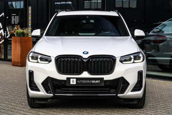 BMW X3 XDrive30e M-SPORT - PANO - TREKAAK - LASER - VOL!! BMW X3 XDrive30e M-SPORT - PANO - TREKAAK - LASER - VOL!!