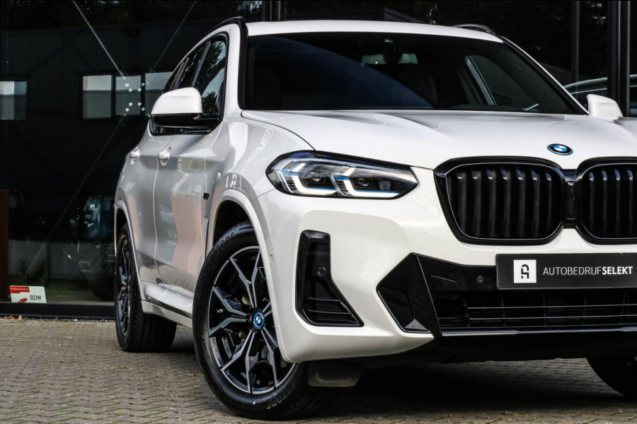 BMW X3 XDrive30e M-SPORT - PANO - TREKAAK - LASER - VOL!! BMW X3 XDrive30e M-SPORT - PANO - TREKAAK - LASER - VOL!!