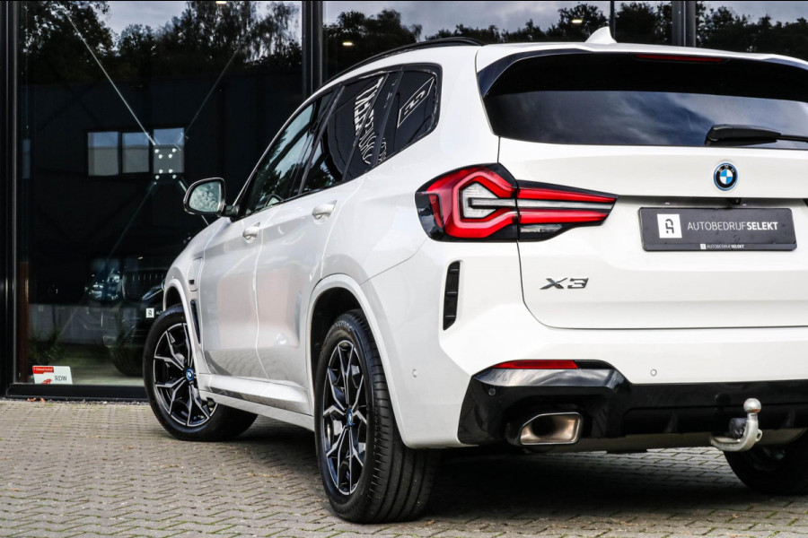BMW X3 XDrive30e M-SPORT - PANO - TREKAAK - LASER - VOL!! BMW X3 XDrive30e M-SPORT - PANO - TREKAAK - LASER - VOL!!