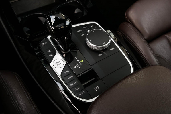 BMW X3 XDrive30e M-SPORT - PANO - TREKAAK - LASER - VOL!! BMW X3 XDrive30e M-SPORT - PANO - TREKAAK - LASER - VOL!!