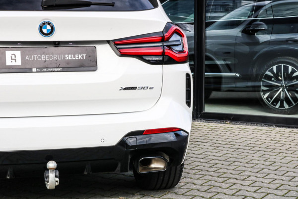 BMW X3 XDrive30e M-SPORT - PANO - TREKAAK - LASER - VOL!! BMW X3 XDrive30e M-SPORT - PANO - TREKAAK - LASER - VOL!!